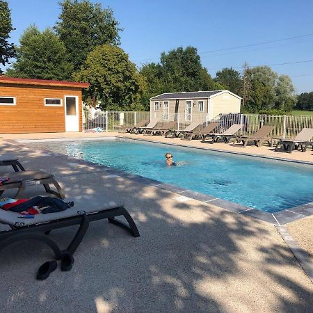 Camping Du Sevron Saint-Etienne-du-Bois  Exterior foto