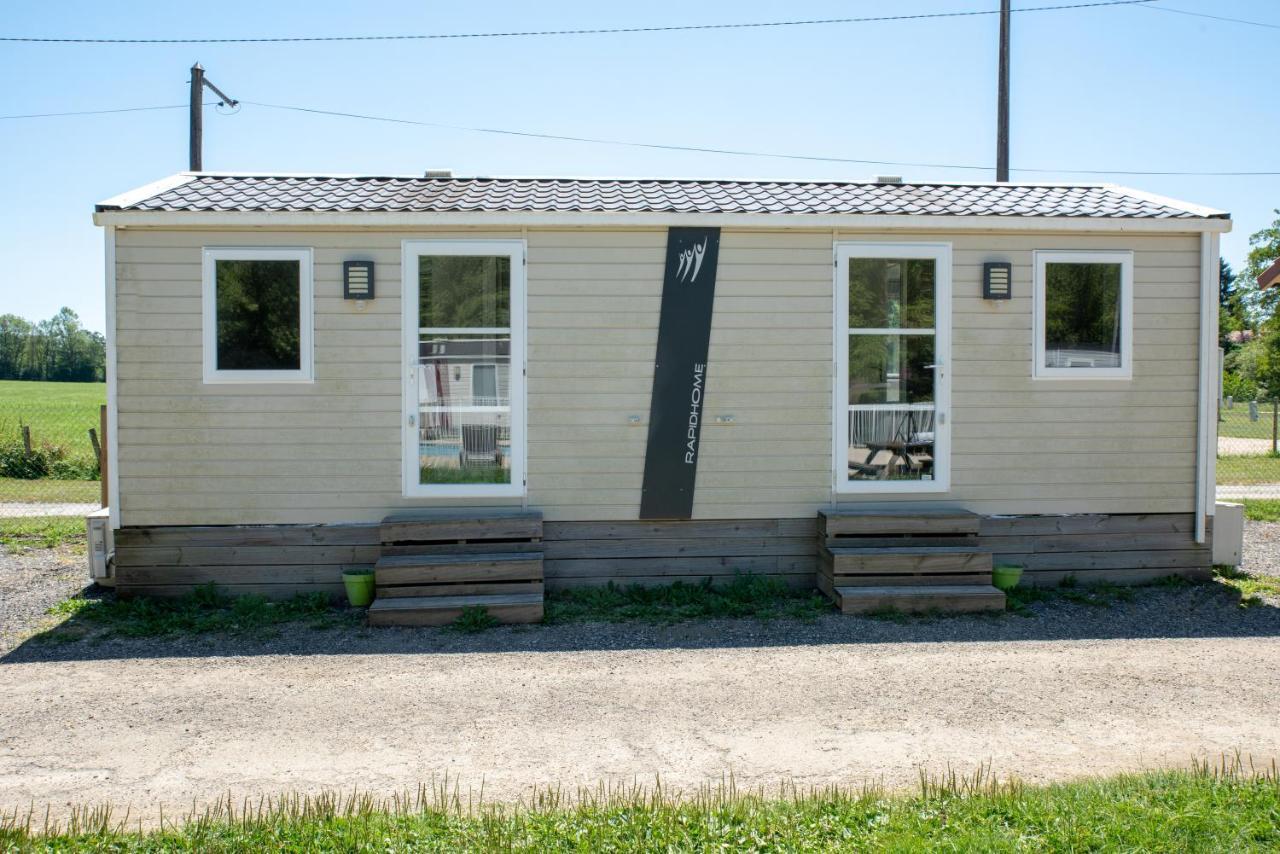 Camping Du Sevron Saint-Etienne-du-Bois  Exterior foto